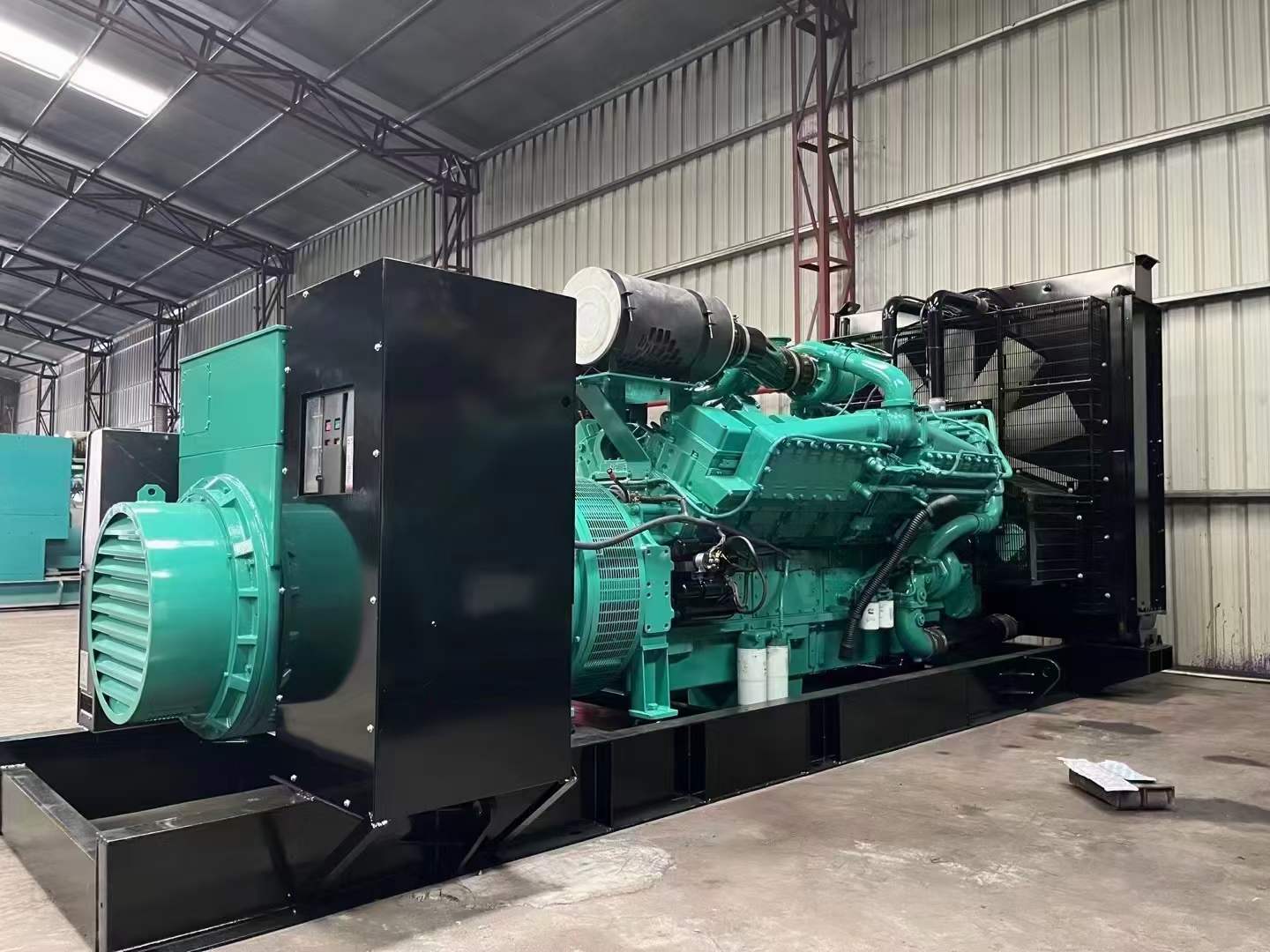 汝州如何降低 800kW 柴油发电机输出电流的波动？